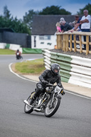 Vintage-motorcycle-club;eventdigitalimages;mallory-park;mallory-park-trackday-photographs;no-limits-trackdays;peter-wileman-photography;trackday-digital-images;trackday-photos;vmcc-festival-1000-bikes-photographs